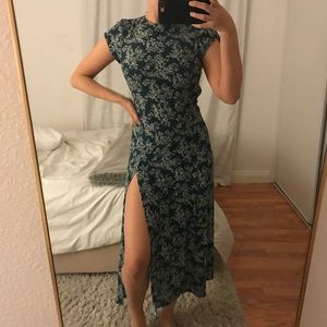 Urban outfitters green floral midi dress